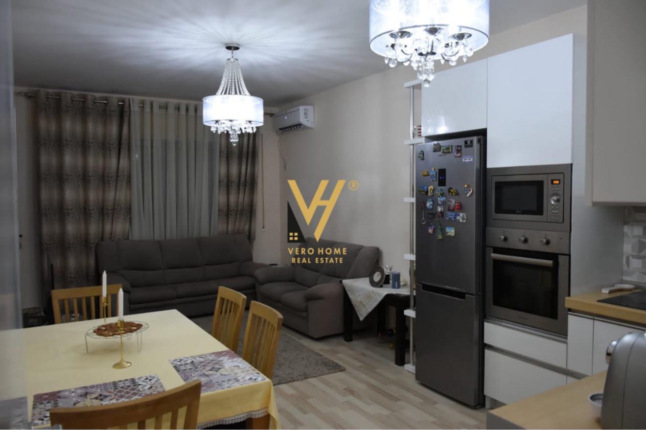 JEPET APARTAMENT 1+1+BLK ME QERA NE ASTIR 500 EURO – Tiranë