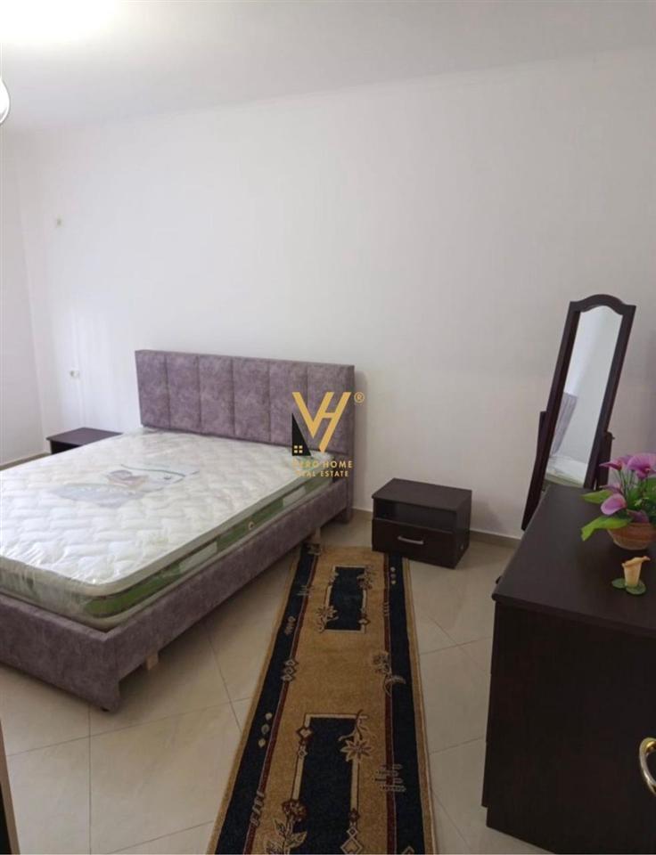 JEPET APARTAMENT 3+1+BLK ME QERA TE 21 DHJETORI 550 EURO – Tiranë