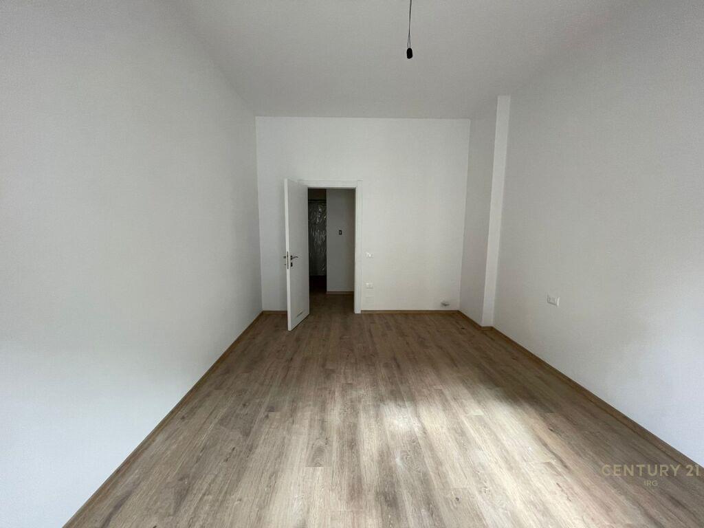 Square 21, Apartament 2+1+2! – Tiranë - 1