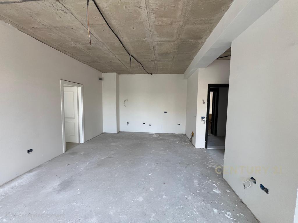 Shesim apartament 2+1+2 tek Oberon Residence ne Rr.Reshit Pe – Tiranë