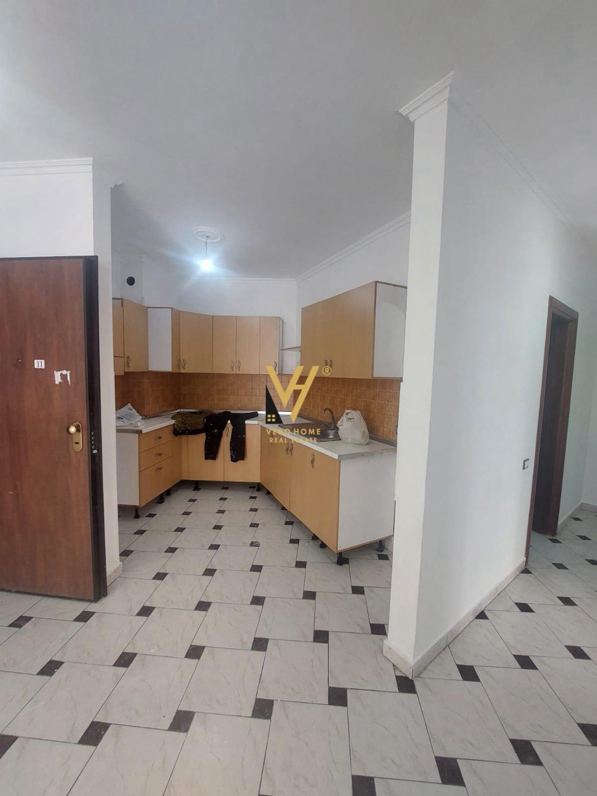 SHITET APARTAMENT 2+1+2BLK NE ASTIR 150.000 EURO – Tiranë