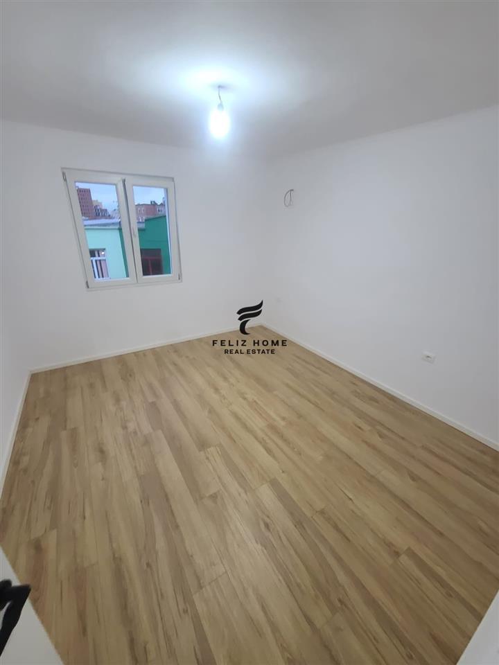 SHITET APARTAMENT 1+1 XHAMLLIK 120.000 EURO – Tiranë