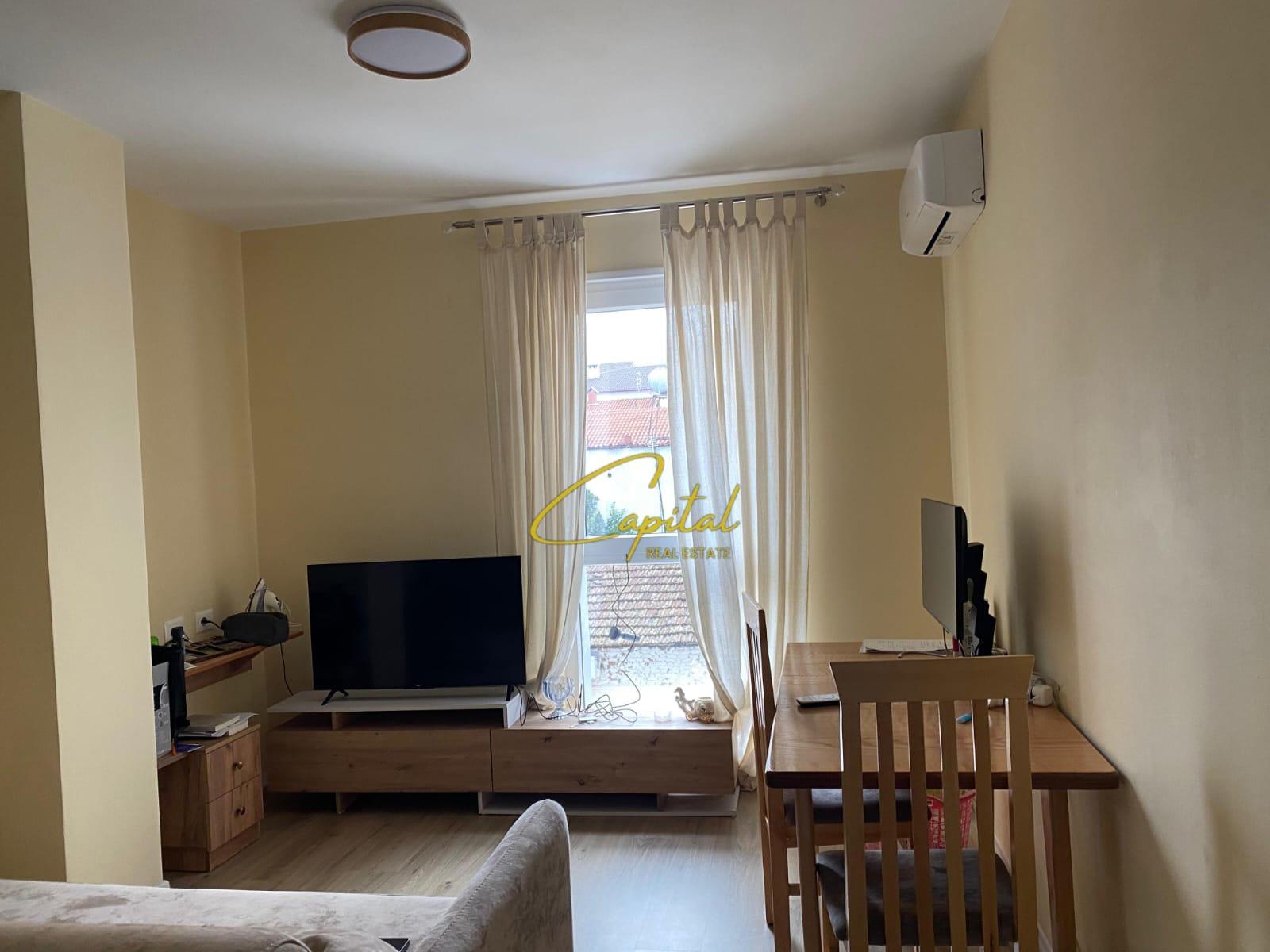 APARTAMENT ME QIRA 1+1 XHAMLLIKU 55.000 LEKE – Tiranë - 1