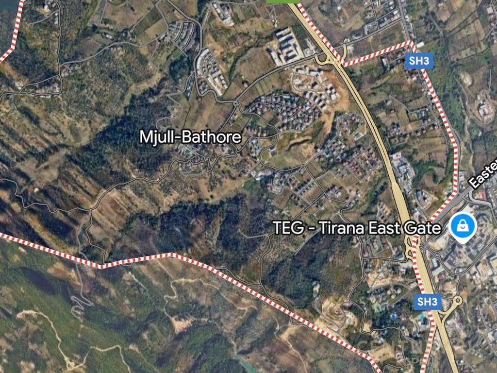 Tokë dhe Ndërtesë për Shitje pranë TEG – Tiranë