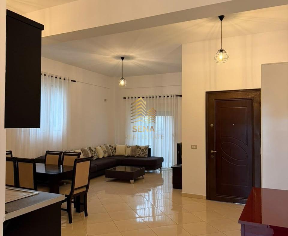 Qira, Hyrje Private 1+1+Blk, Rruga e Elbasanit, 38.000 Leke/ – Tiranë - 1
