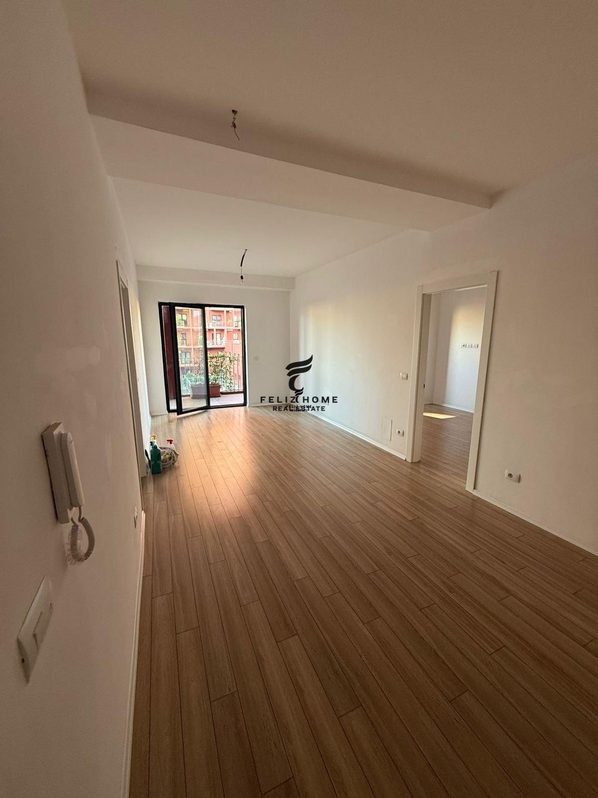 ZYRE ME QERA 115 M2 RRUGA E KAVAJES 120.000 LEKE FH-93199 – Tiranë - 1