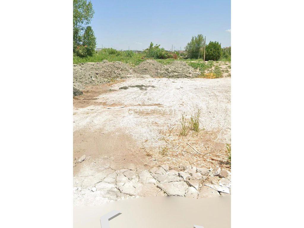 OKAZION! SHITET TOKE TRUALL PLAZH HEKURUDHA PRANE XHAMISE! – Durrës