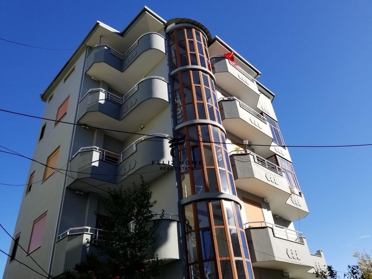 VILE ME QERA 720 M2 SELITE 3.200 EURO – Tiranë
