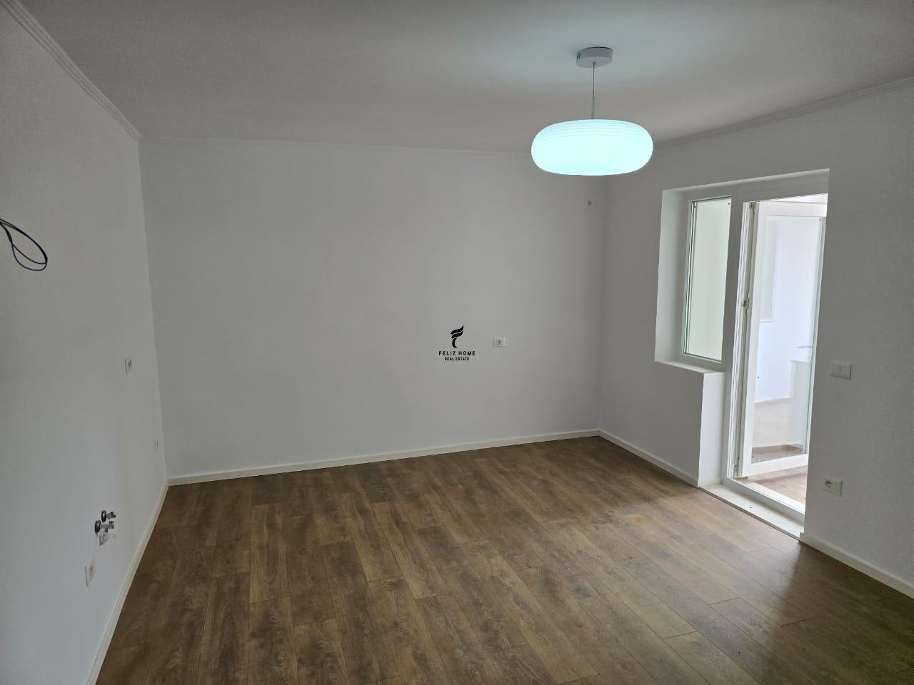 SHITET APARTAMENT 1+1 ISH TREGU ELEKTRIK 115.000 EURO FH-676 – Tiranë - 1