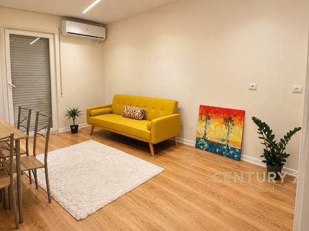 đĄ 1+1 i investuar nĂ« ShkĂ«mbin e Kavajes â DurrĂ«s - 1