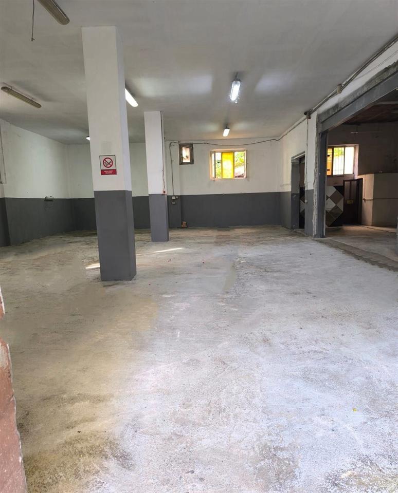 MAGAZINE ME QERA 260 M2 SIRI KODRA 1.700 EURO – Tiranë - 1