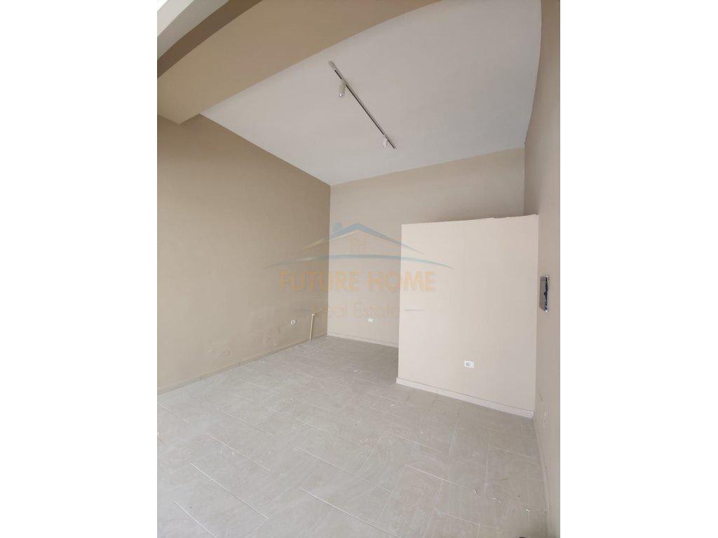 0697075690 Qera, Ambjent Biznesi, Gjykata, Durres – Durrës
