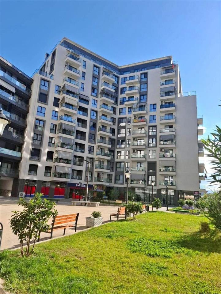SHITET APARTAMEN 2+1 FUSHA E AVIACIONIT 175.000 EURO – Tiranë