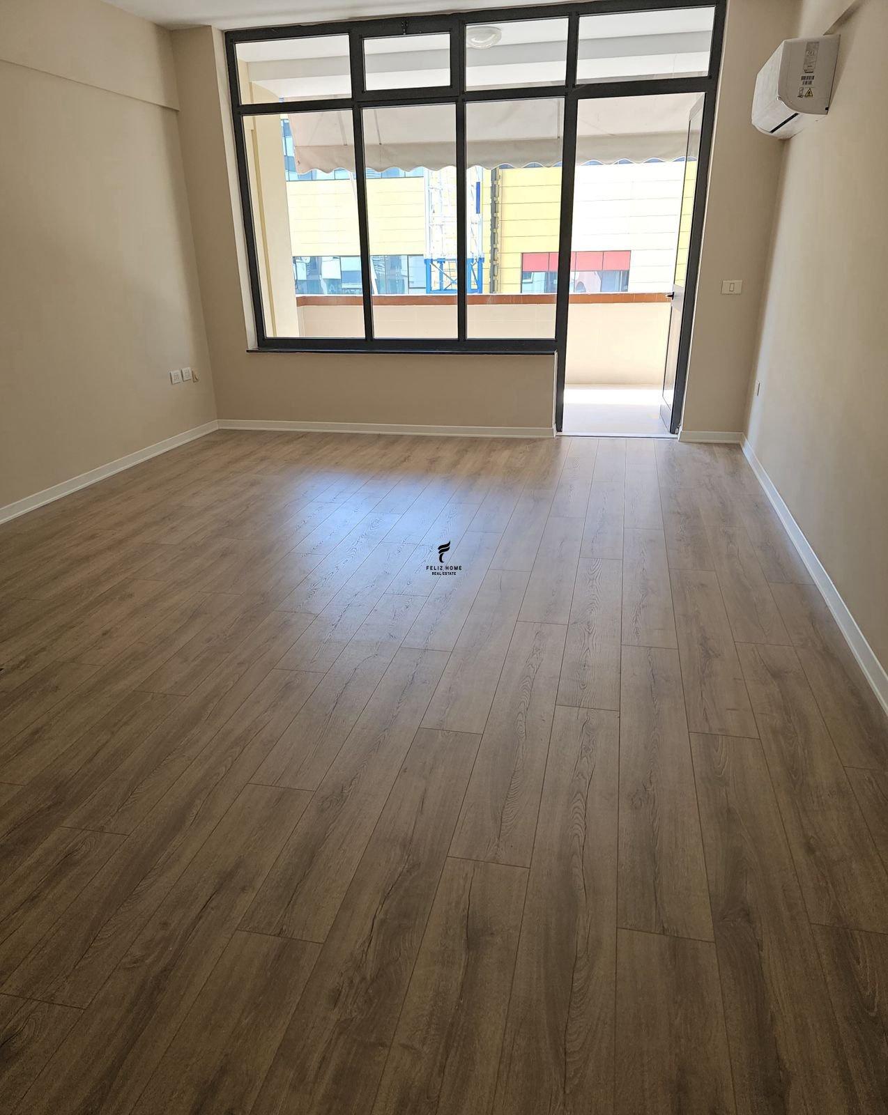 ZYRE ME QERA 130 M2 QENDER 90.000 LEKE FH-76509 – Tiranë
