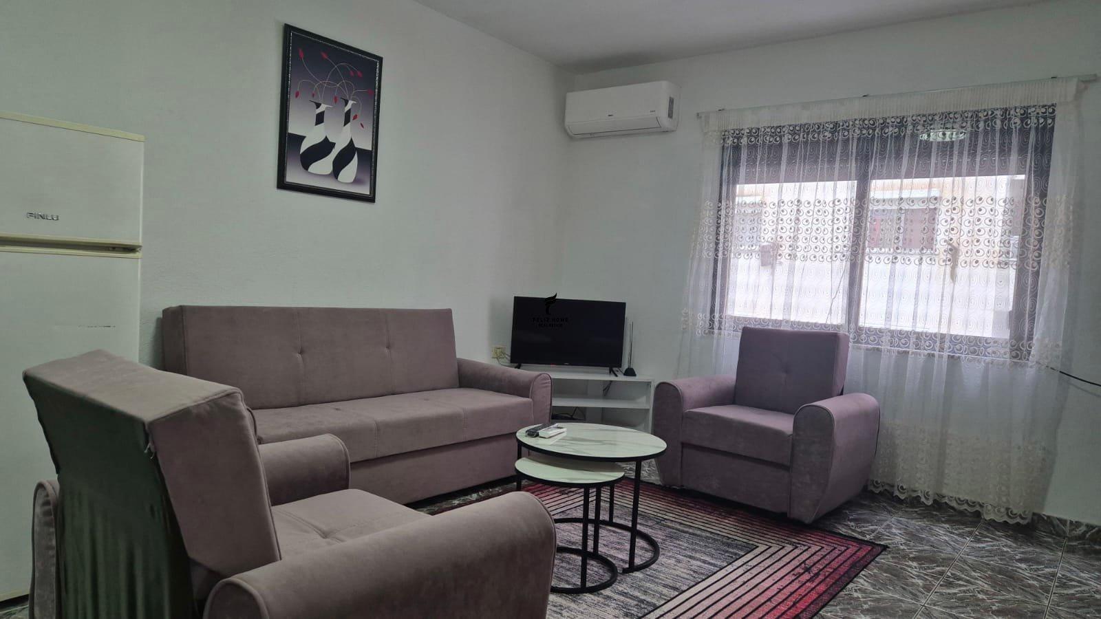 APARTAMENT ME QERA 2+1 SHESHI WILLSON 65.000 LEKE FH-94990 – Tiranë