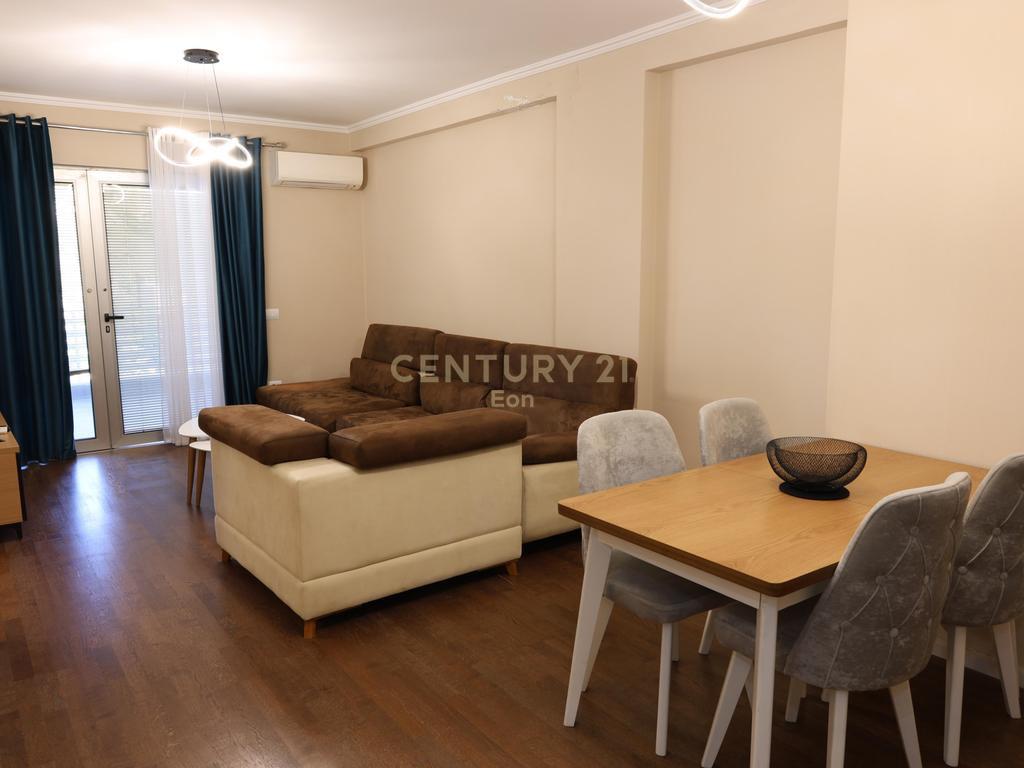 JEPET APARTAMENT 1+1 ME QIRA NE CURRILA, DURRES ! 700 € /Mua – Durrës