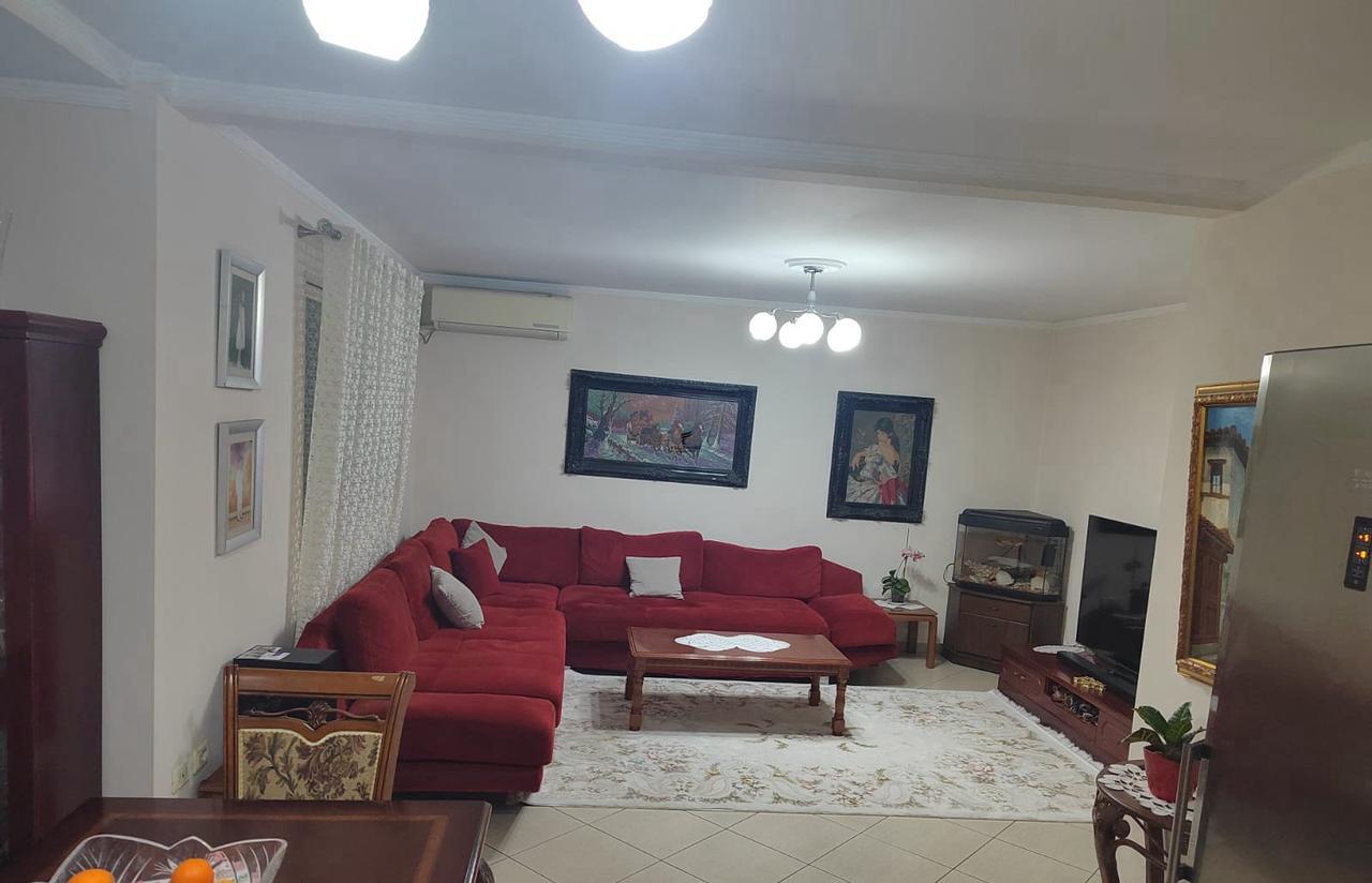 SHITET APARTAMENT 2+1 RRUGA E KAVAJES 221.900 EURO – Tiranë
