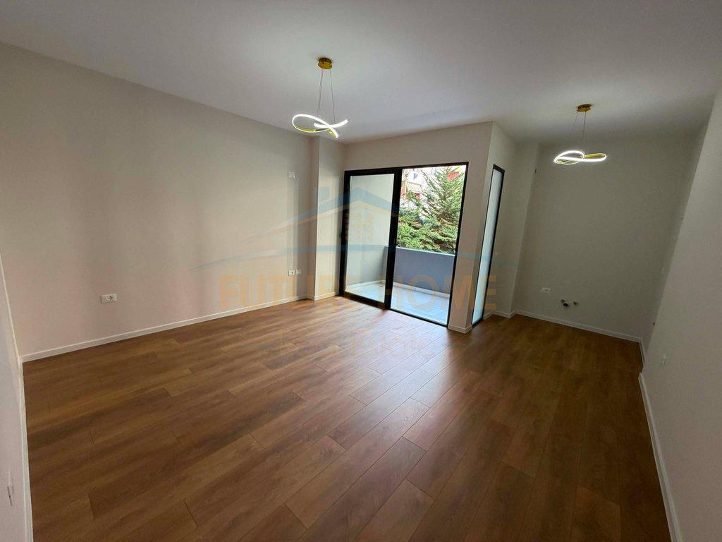 0692268458 Shitet, Apartament 1+1, Unaza e Re – Tiranë