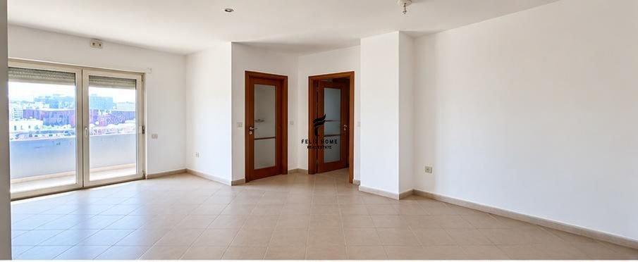 ZYRE ME QERA 120M2 AIR ALBANIA 2.000 EURO FH-90766 – Tiranë