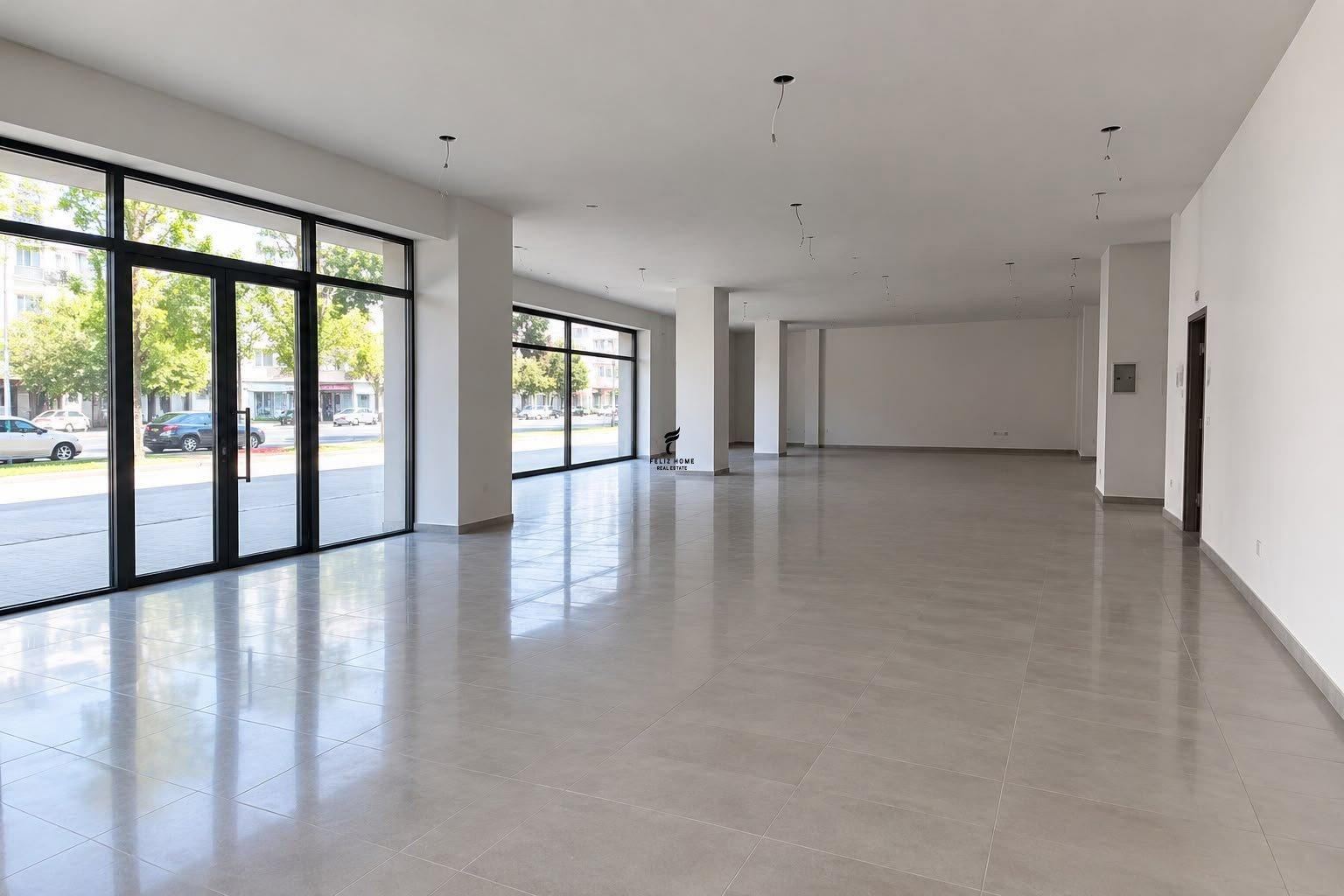 ZYRE ME QERA 240 M2 YZBERISHT 250.000 LEKE FH-92435 – Tiranë - 1