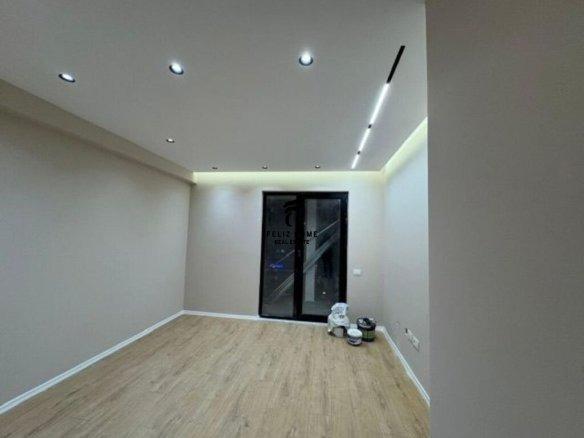 ZYRE ME QERA 85 M2 KOMUNA E PARISIT 1.000 EURO FH-67235 – Tiranë