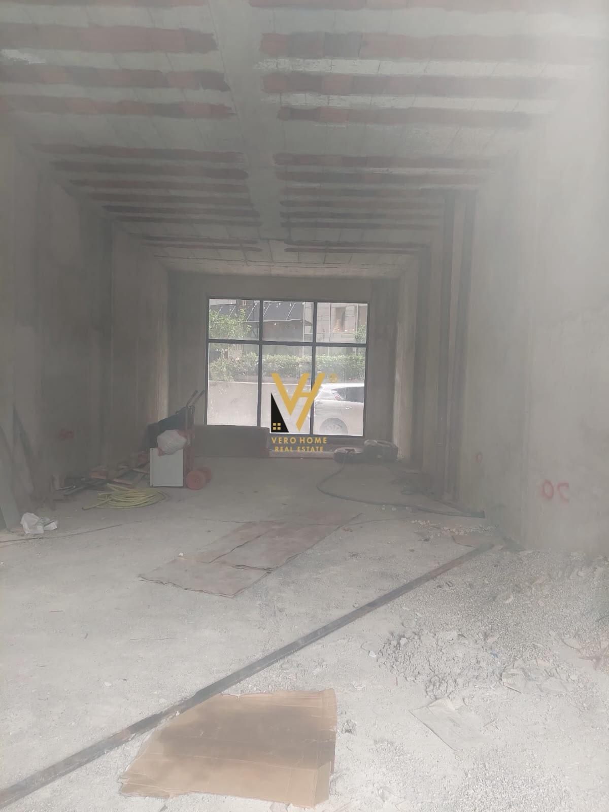 JEPET DYQAN+BODRUM 282 M2 ME QERA NE QENDER 5.000 EURO – Tiranë