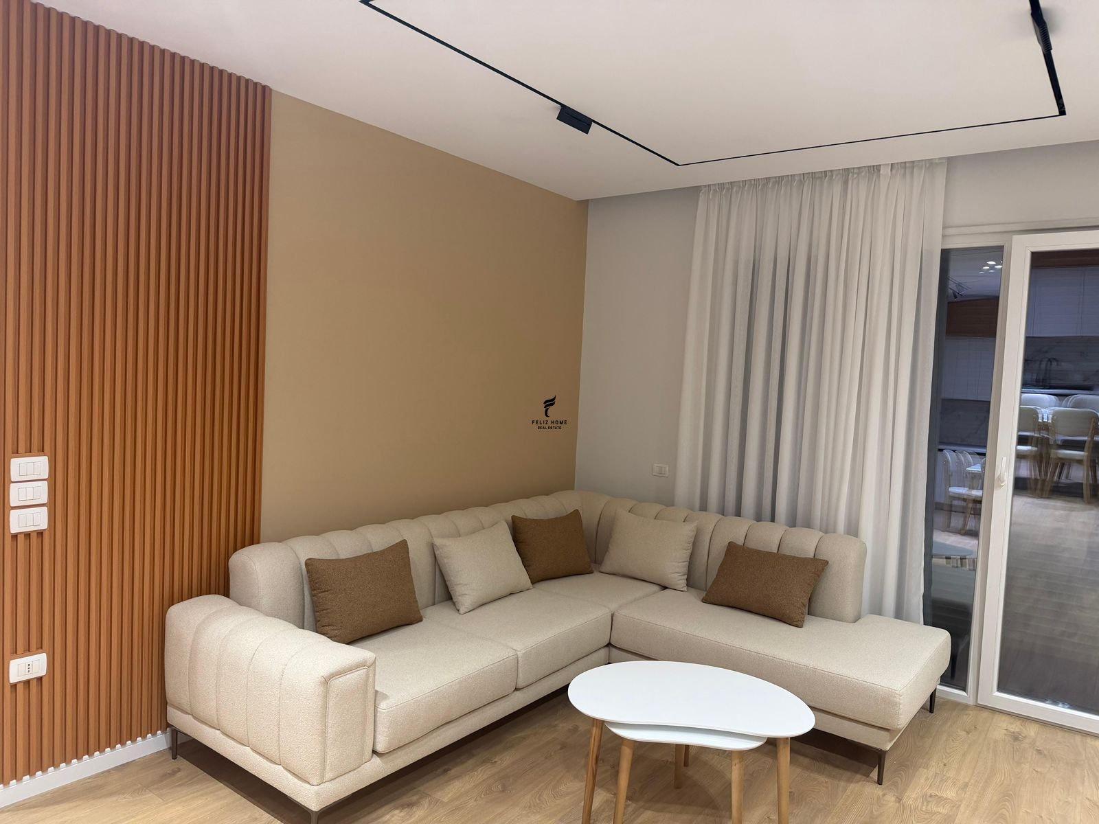 APARTAMENT ME QERA 2+1+2 5 MAJI 85.000 LEKE FH-91339 – Tiranë - 1