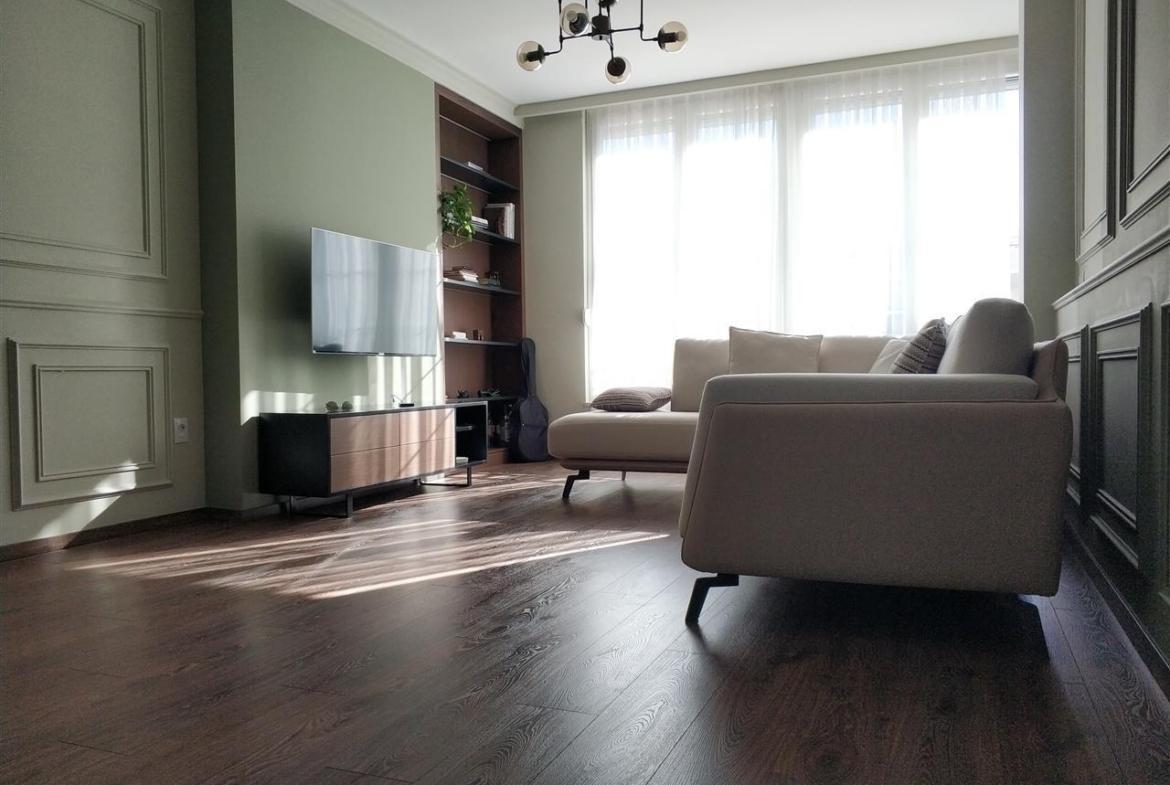 APARTAMENT ME QERA 2+1 MYSLYM SHYRI 1.100 EURO – Tiranë