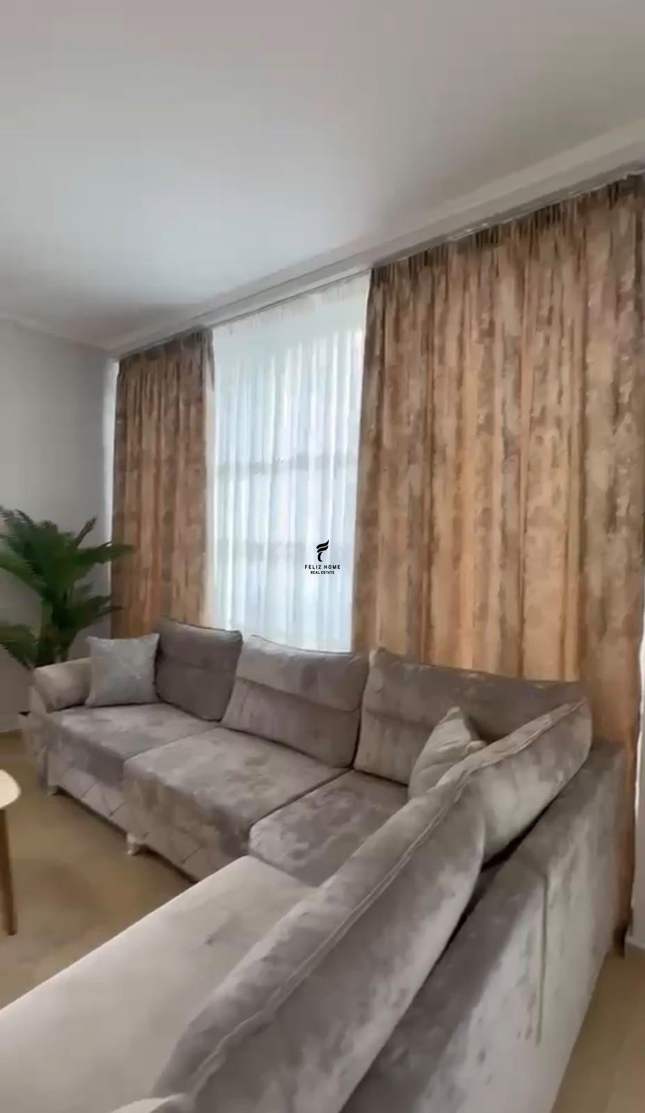 APARTAMENT ME QERA 2+1 STACIONI TRENIT 1.500 EURO FH-84428 – Tiranë
