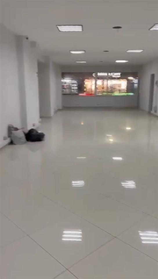 ZYRE ME QERA 160 M2 ASTIR 2.000 EURO – Tiranë