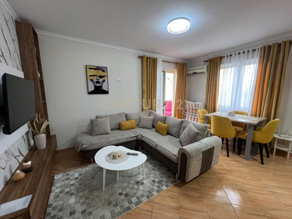 APARTAMENT 1+1 NË SHITJE – KOMPLEKSI VERRIA, GOLEM!!! – Durrës