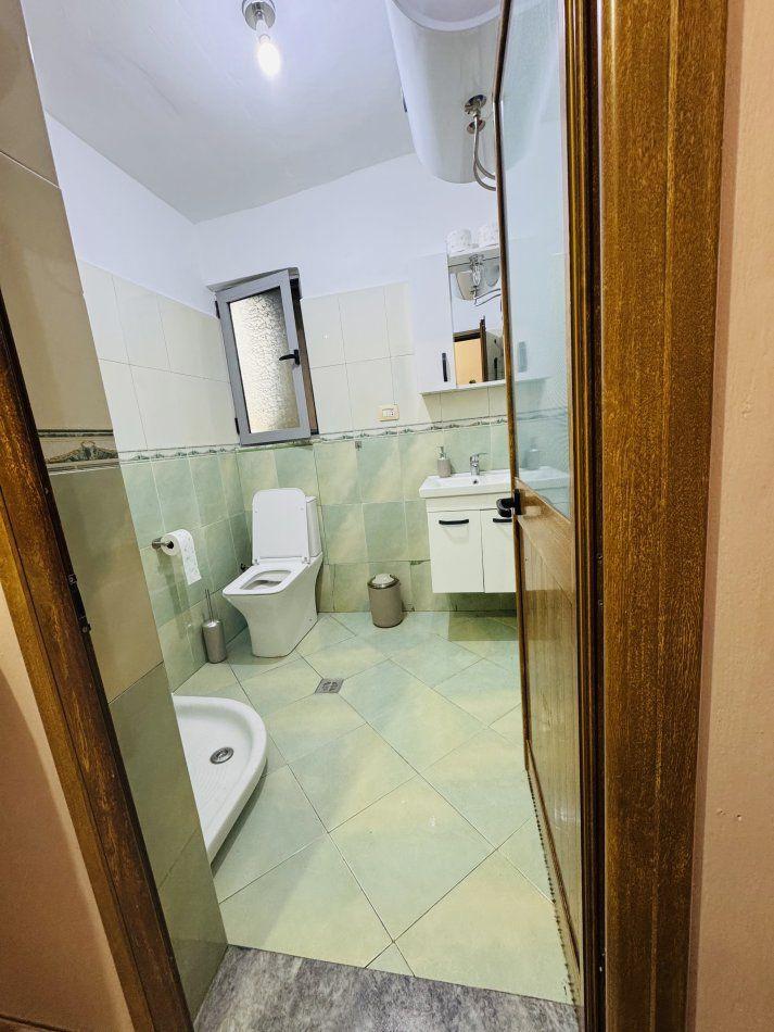APARTAMENT ME QERA 1+1 RRUGA E KOSOVAREVE 75.000 LEKE – Tiranë
