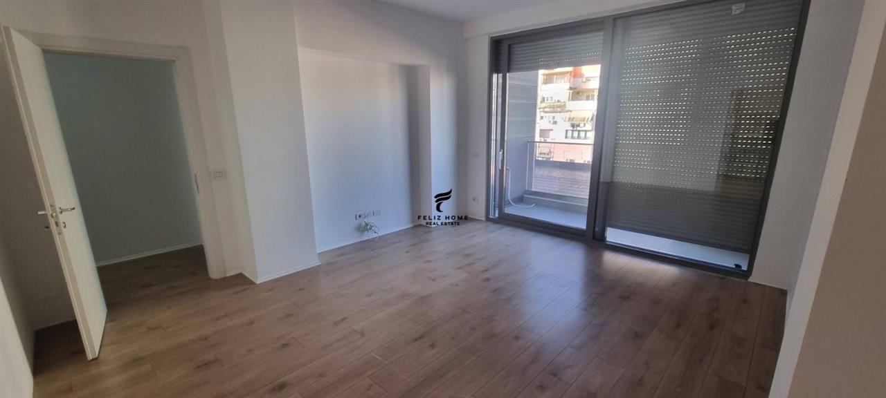 ZYRE ME QERA 105 M2 BLLOKU 1500 EURO – Tiranë