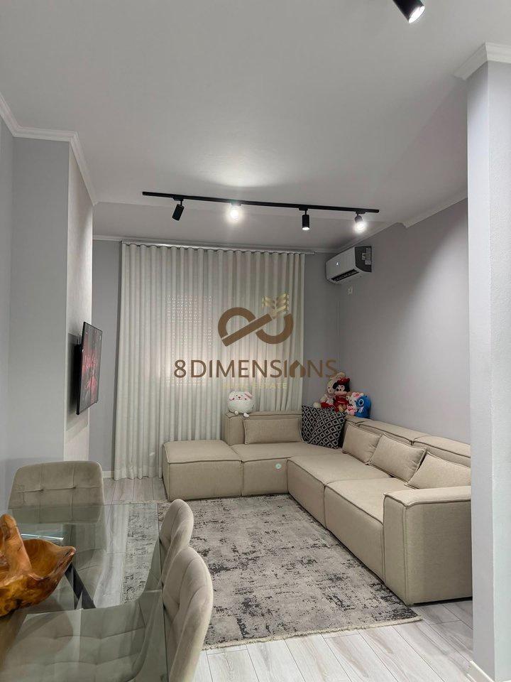 Shitet apartament 1+1 në Rrugën Peti, pranë Hotel Sokratit – Tiranë - 1