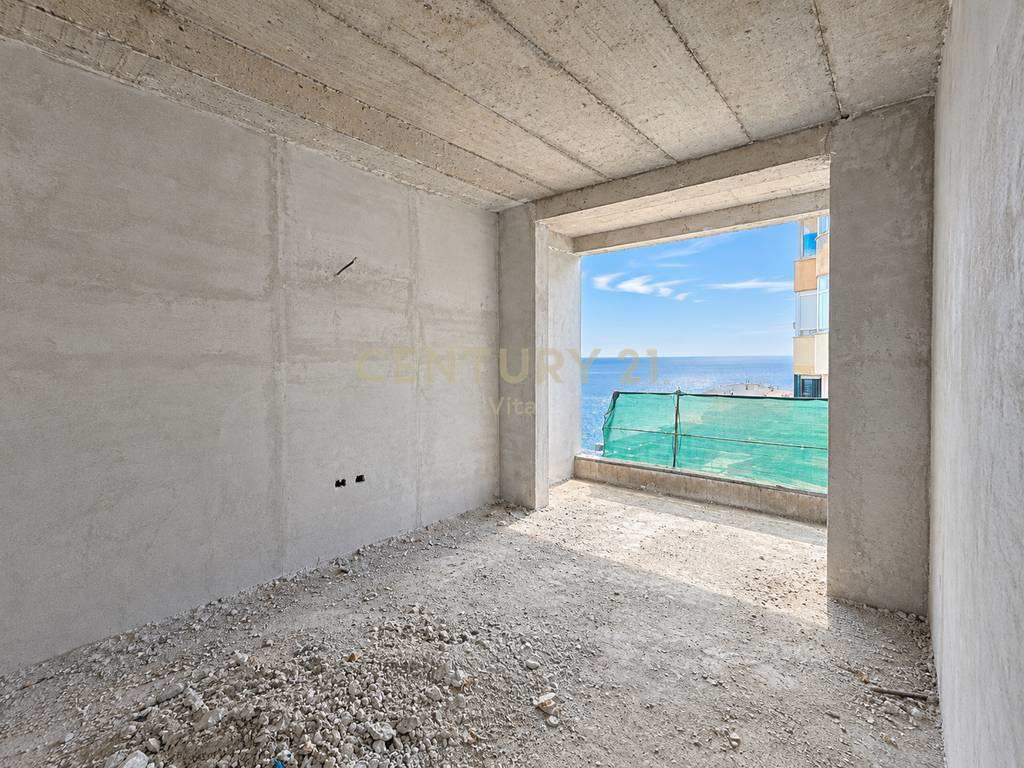 Apartament 2+1 për Shitje Vija pare nga deti – Vollga Durres – Durrës