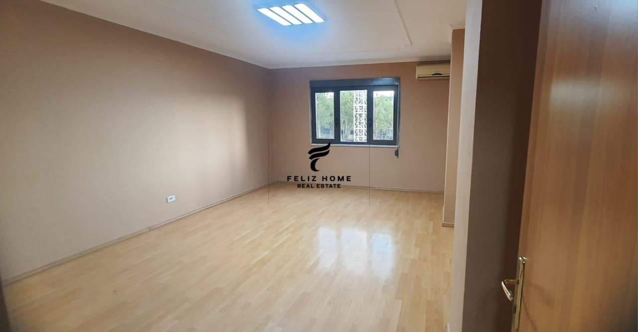 ZYRE ME QERA 160 M2 RRUGA E KAVAJES 110.000 LEKE – Tiranë - 1