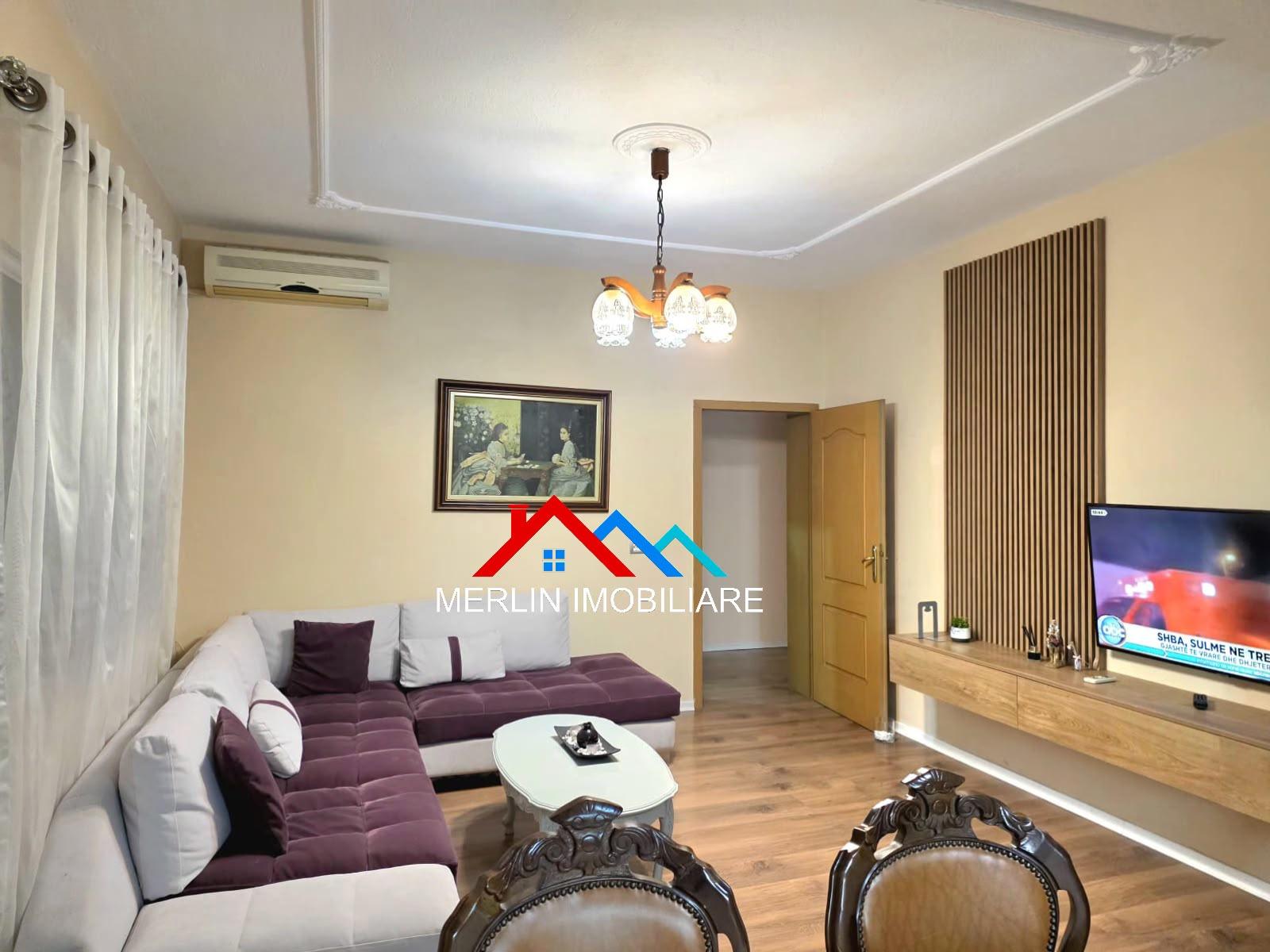 JEPET APARTAMENT 3+1+3 ME QERA TEK FUSHA E AVIACIONIT. – Tiranë - 1