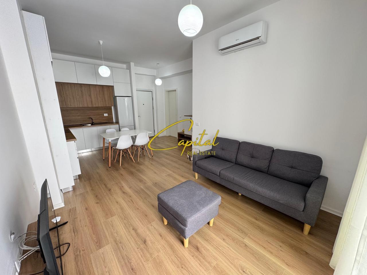 APARTAMENT ME QIRA 1+1 ALI DEMI 39.000 LEKE – Tiranë