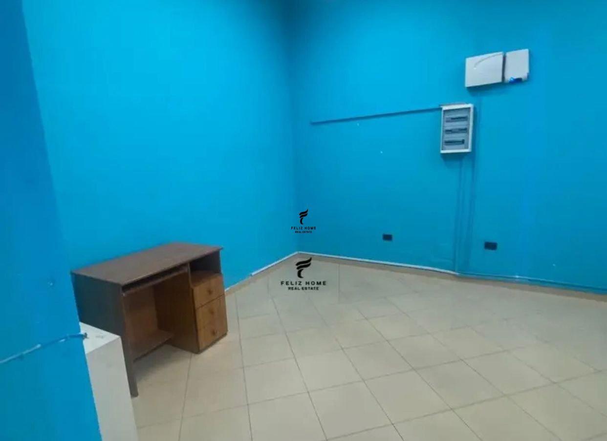 DYQAN ME QERA 160 M2 PALLATI ME SHIGJETA 250.000 LEKE FH-649 – Tiranë - 1