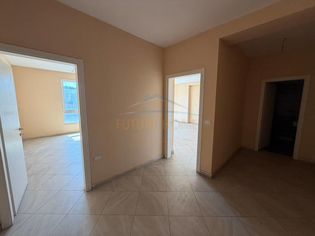 0694603851,Shitet,Apartament 1+1, Rruga e Kavajës, Square 21 – Tiranë