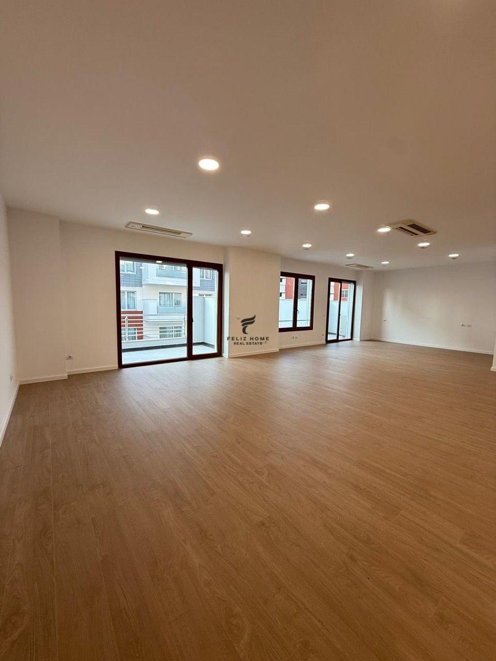 ZYRE ME QERA 180 M2 DELIORGJI 250.000 LEKE – Tiranë - 1