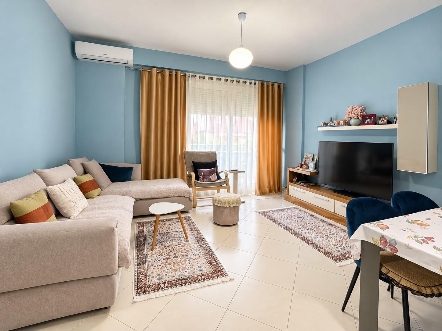 Me Qera: 1+1 +2Bllkn 📍21 Dhjetori (70,000Lek/Muaj) – Tiranë