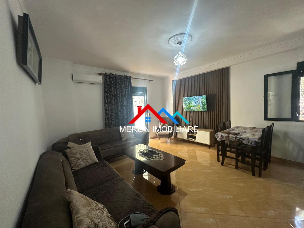 SHITET APARTAMENT 1+1 TEK MALI I ROBIT NE BREGDET. – Tiranë - 1