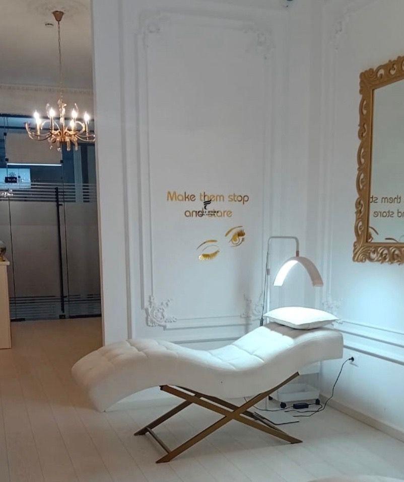 ZYRE ME QERA 80 M2 RRUGA E KAVAJES 1100 EURO – Tiranë