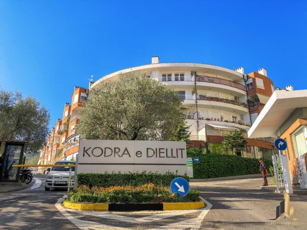 SHITET APARTAMENT 2+1+2 KODRA E DIELLIT 265.000 EURO – Tiranë