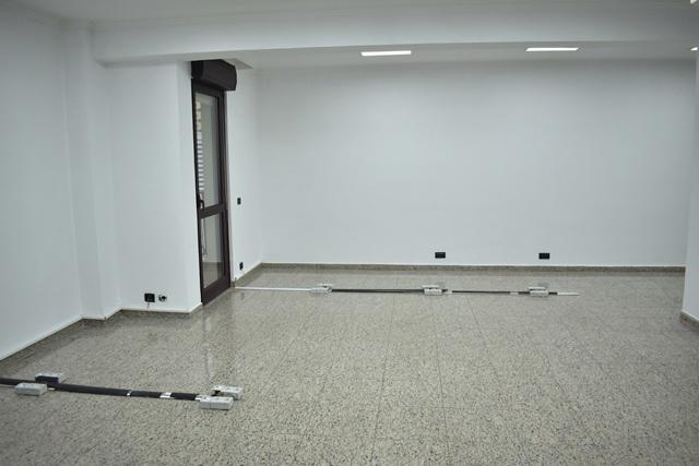 ZYRE ME QERA 150 M2 QENDER 2000 EURO – Tiranë - 1