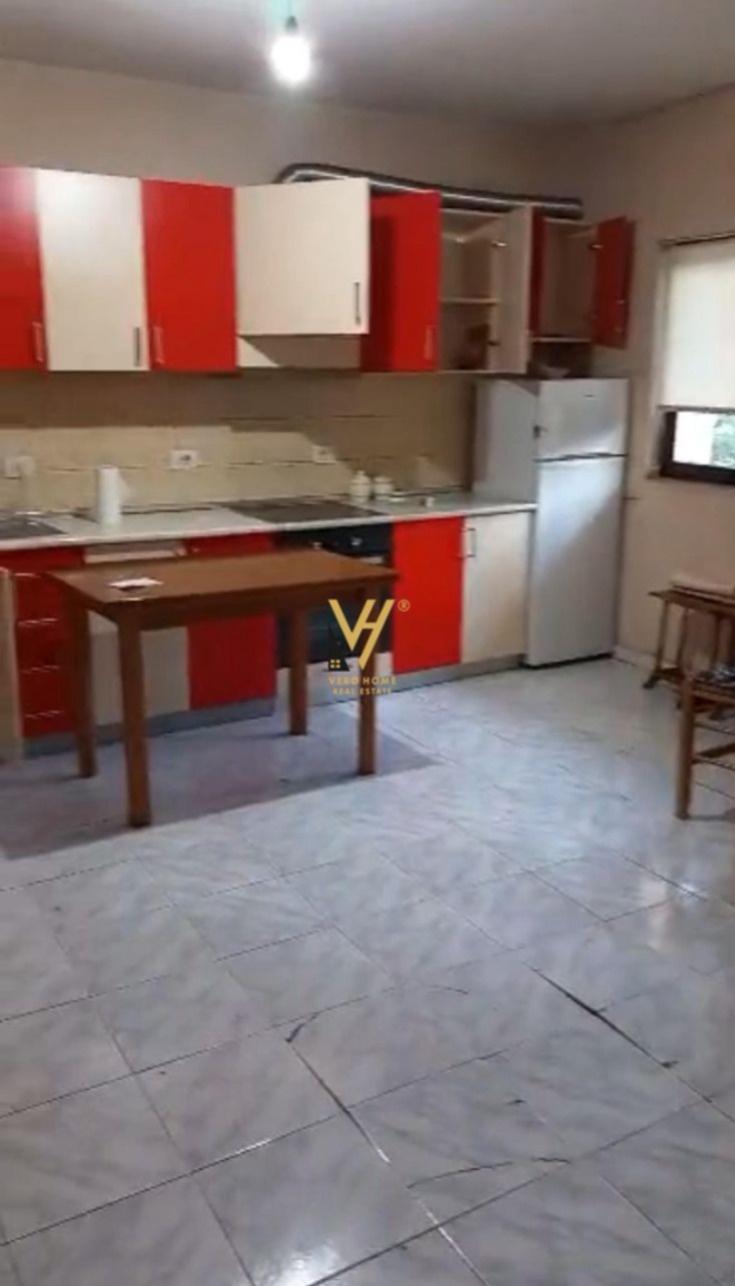 SHITET APARTAMENT 3+1+VERANDE TE KRISTAL CENTER 350.000 EURO – Tiranë