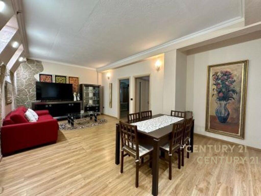 JEPET ME QIRA APARTAMENT 2+1+POST PARKIMI TEK KOMUNA E PARIS – Tiranë - 1