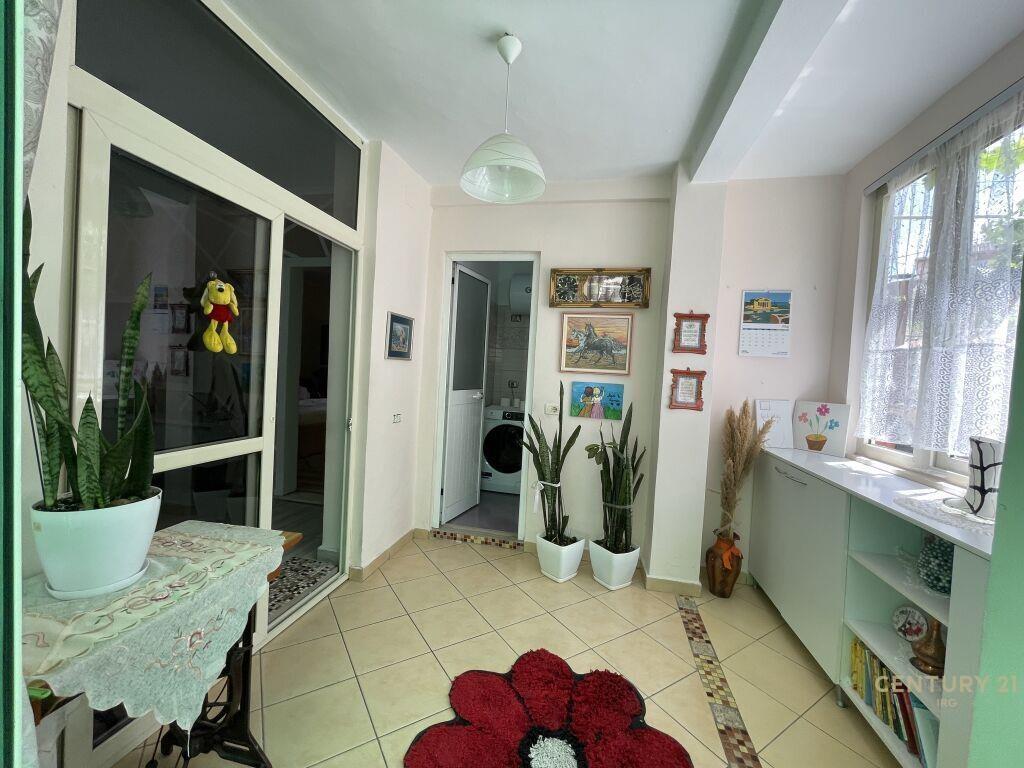 Apartament 1+1 & Garsioniere te Pazari i Ri Airbnb – Tiranë - 1