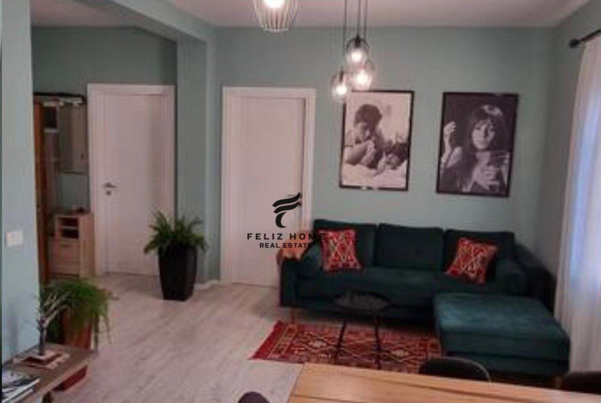 APARTAMENT ME QERA 2+1 RRUGA E DURRESIT 800 EURO – Tiranë